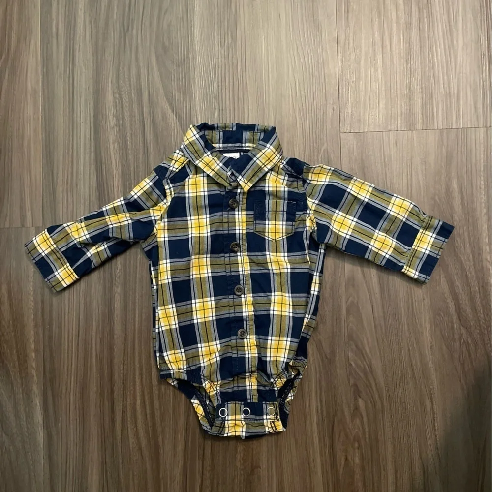 Carter's Navy and Yellow Plaid button down long sleeve Baby Onesie size 3M